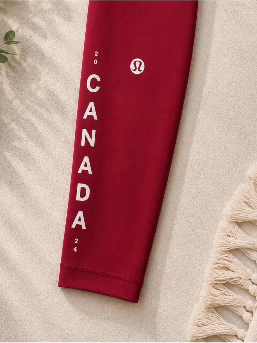 lululemon Rare Team Canada High-Waist Red Align Leggings Size 8 NWOT